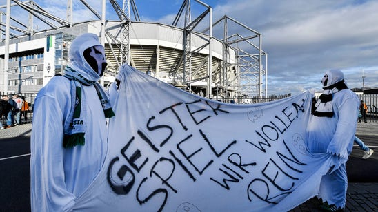 Germany warns soccer clubs at risk of collapse