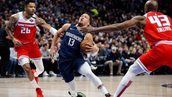 Mavs guard Brunson has shoulder surgery with season on hold