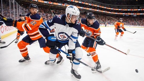 Kyle Connor scores twice in 3rd period, Jets beat Oilers 4-2