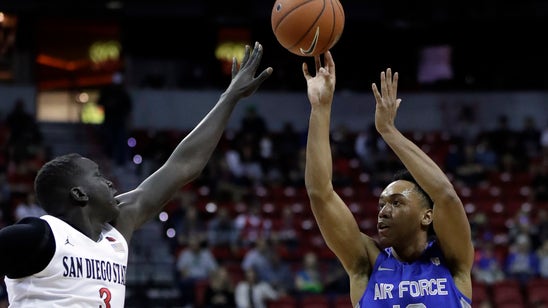 No. 5 San Diego State shakes off Air Force scare, 73-60