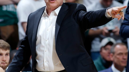 Michigan State AD defends Izzo after witness report