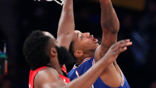 Knicks hold on to end Rockets' 6-game win streak, 125-123
