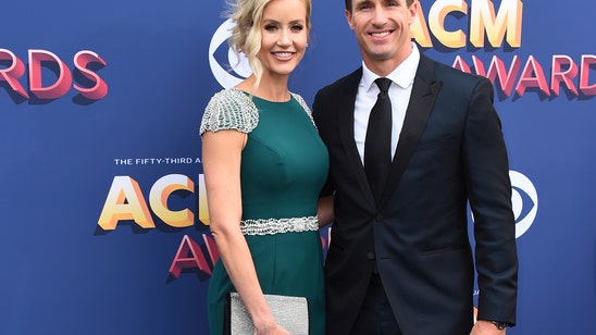 Drew Brees' wife apologizes for husband's comments on flag