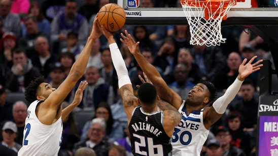 Fox scores 31, Kings send Timberwolves to 12th straight loss