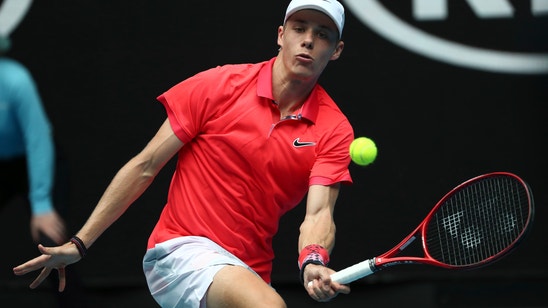 Medvedev's exasperated coach leaves box during Open 13 win