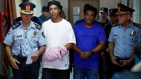 Ronaldinho to leave jail for luxury hotel house arrest