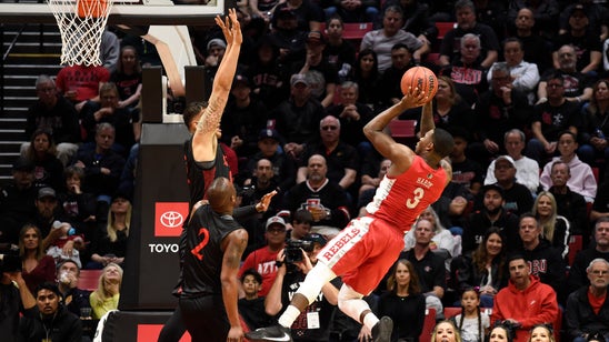 UNLV hands No. 4 San Diego State its first loss, 66-63