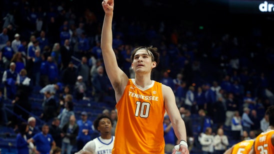 Florida chasing SEC tourney seed against No. 6 Kentucky