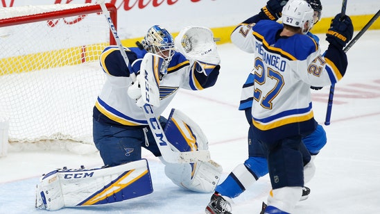 Roslovic's 3-point game leads Jets past Blues 5-2