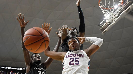 Bouknight leads UConn to overtime upset of Cincinnati