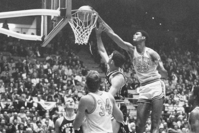 kareem abdul jabbar dunk