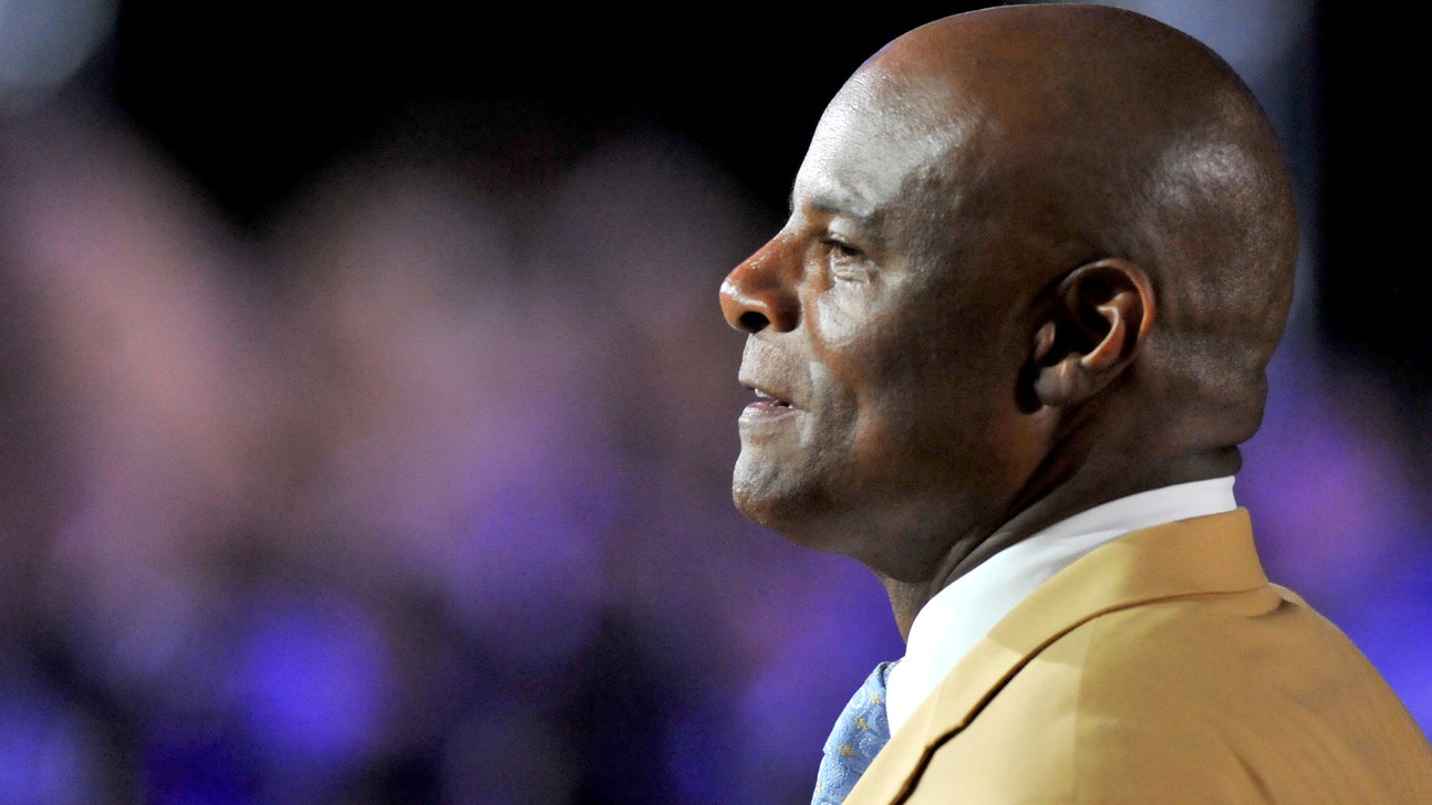 On This Day: Moon Makes HOF History