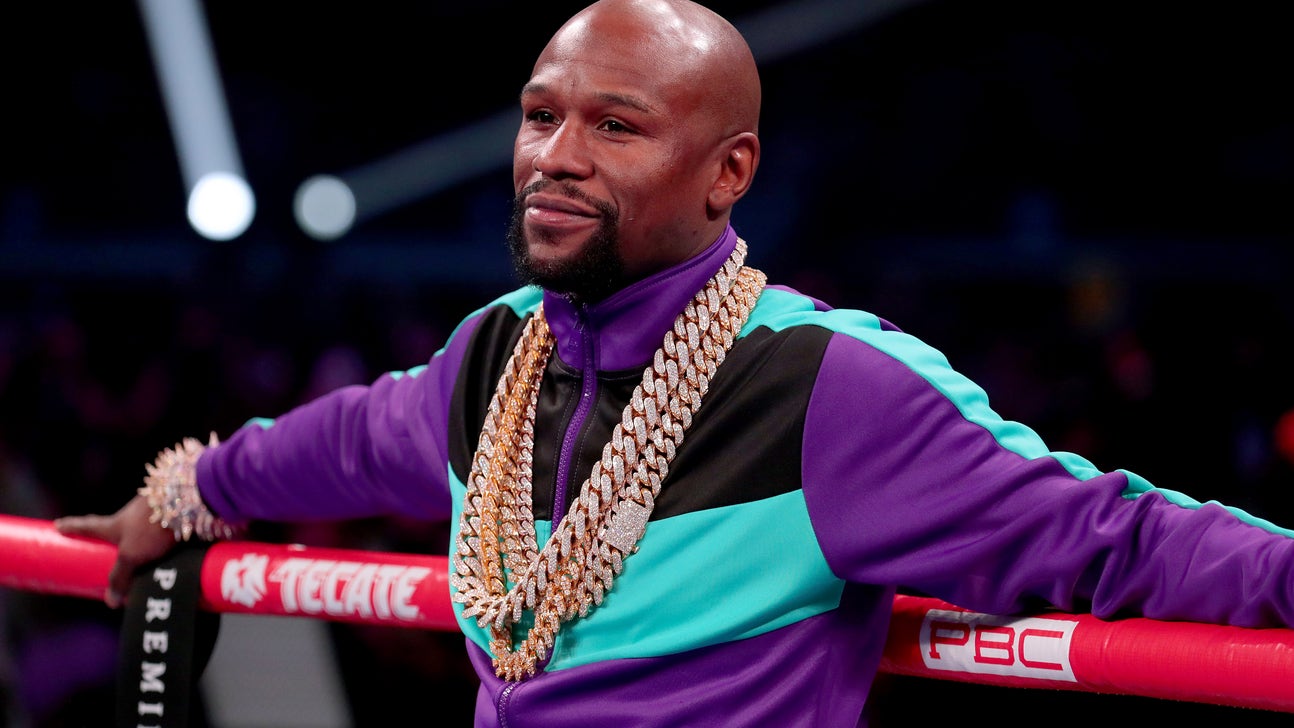 Mayweather Visits Club Shay Shay