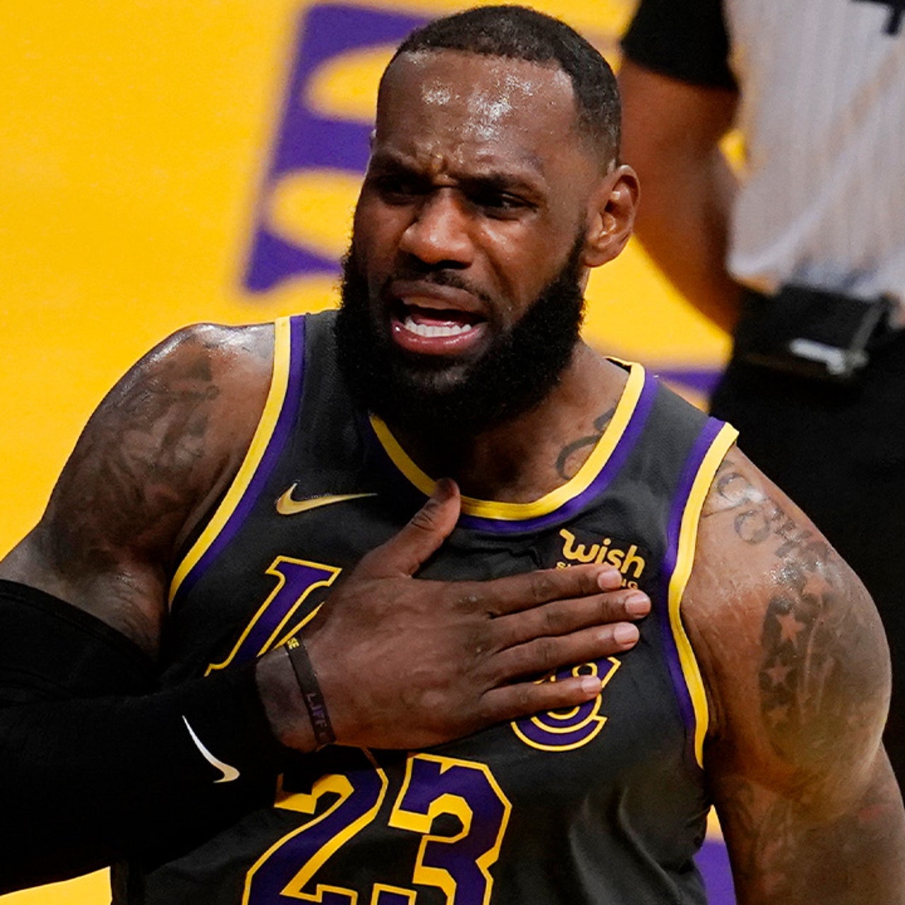 Mike James Nets Ethnicity / Jimmy Graham Parents Bio Girlfriend Height