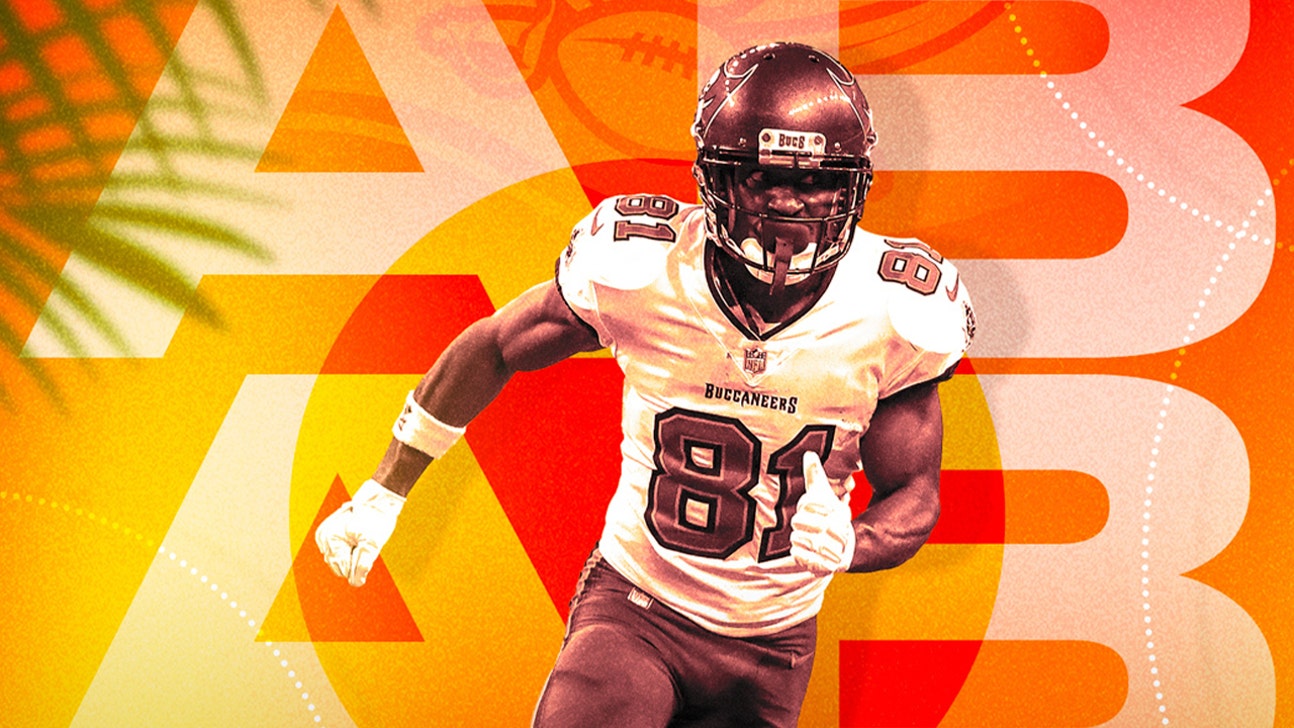 Antonio Brown returning as Buccaneers aim to defend Super Bowl title