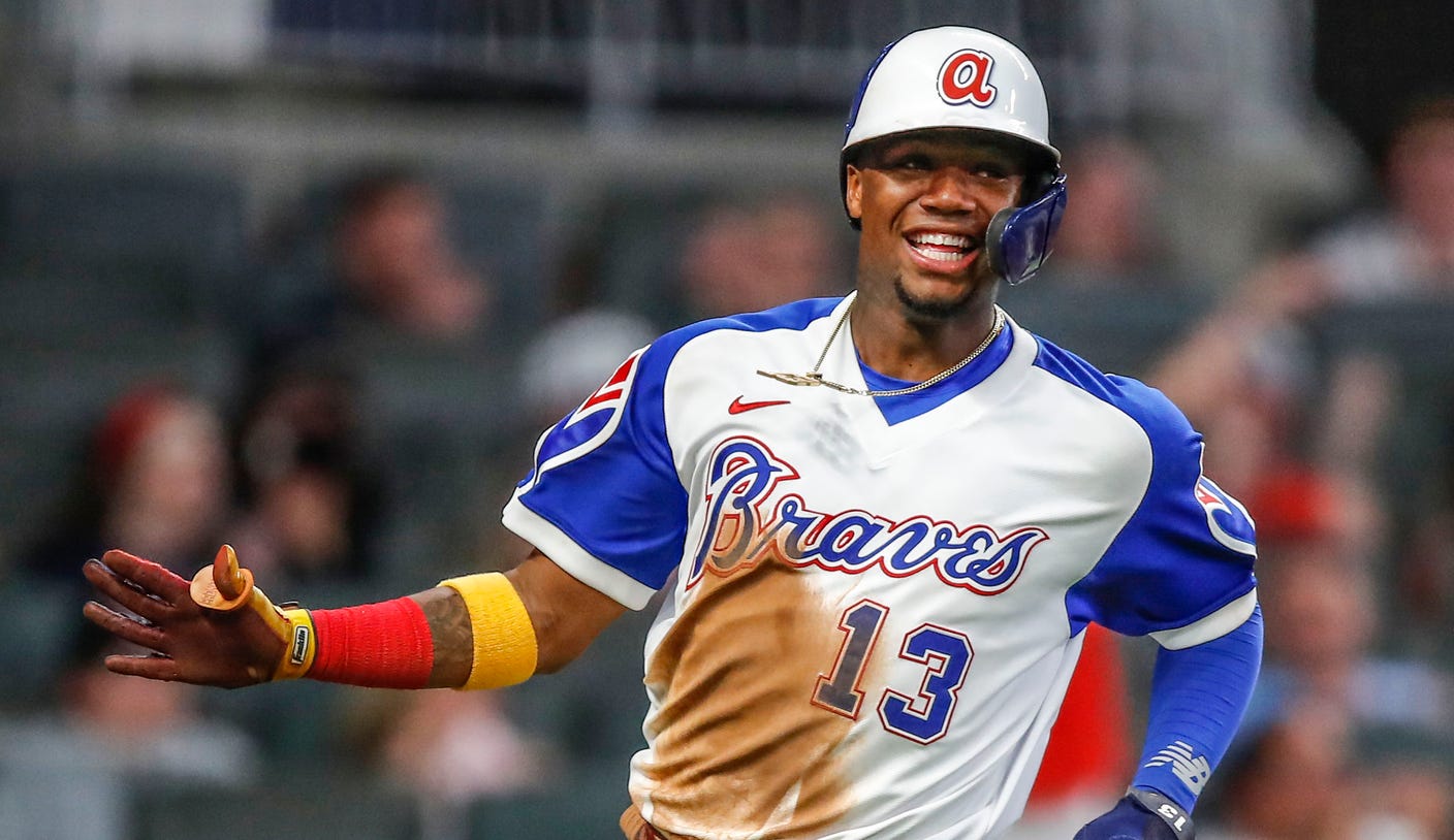 2022 MLB futures odds: Favorites, best bets, sleepers to win AL