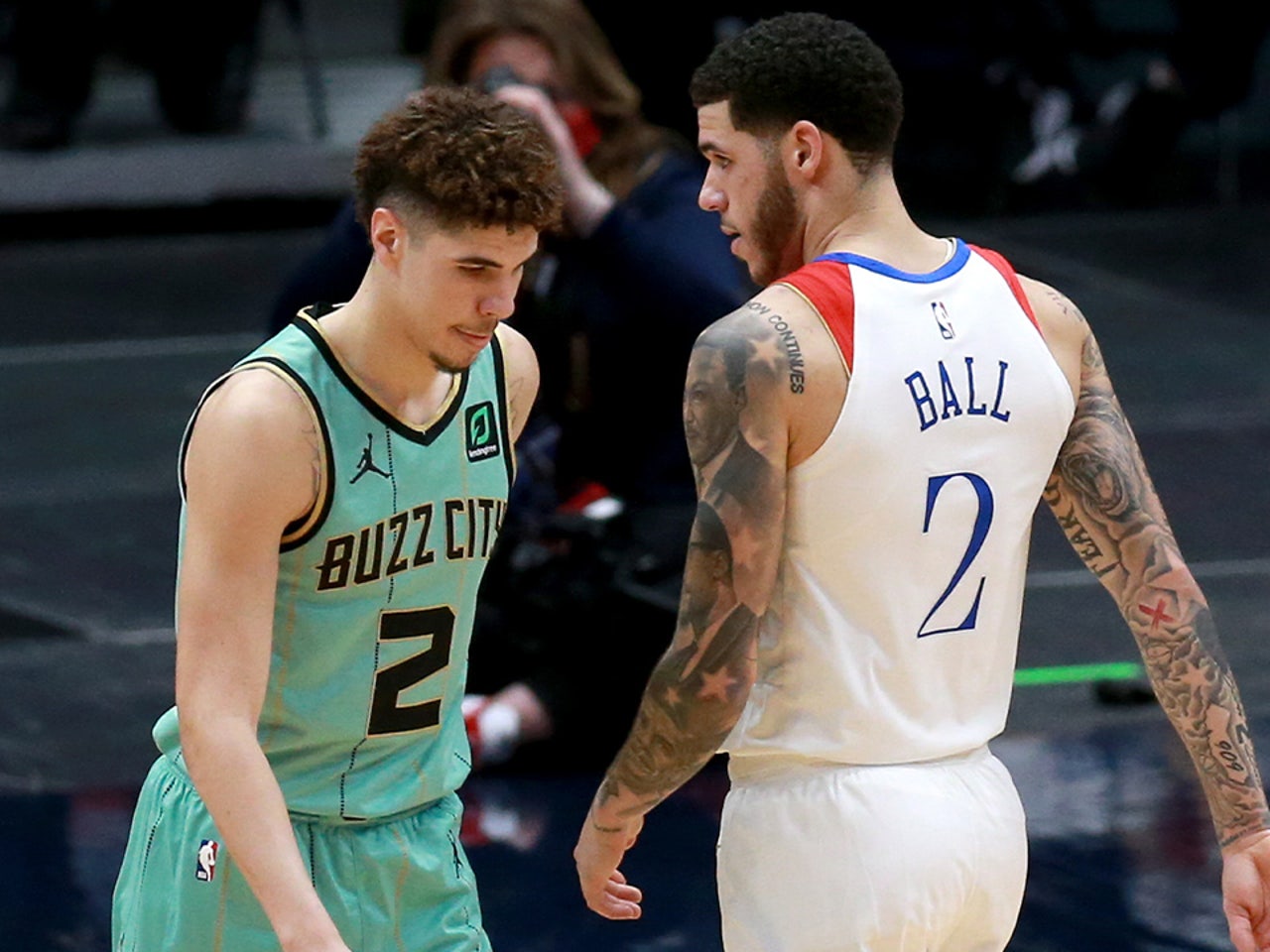 Lonzo Ball vs. LaMelo Ball Who will have the better career Undisputed debates FOX Sports