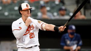 ARIZONA DIAMONDBACKS Trending Image: These 11 major leaguers don't wear batting gloves, preferring to grin and 'bare' it