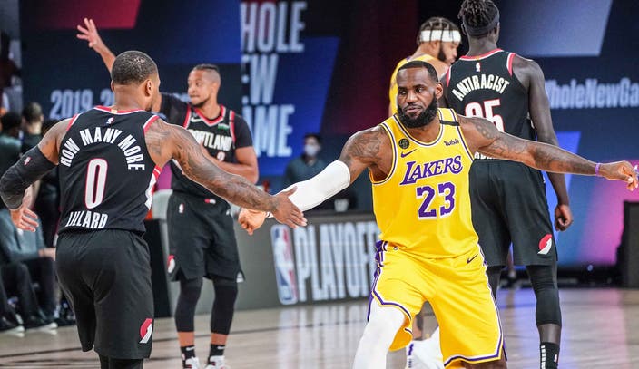 nike air force 1 mid zipper