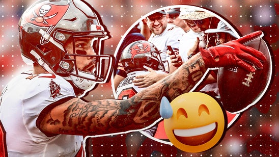 Tom Brady's historic 600th career TD pass temporarily given to fan by Mike Evans