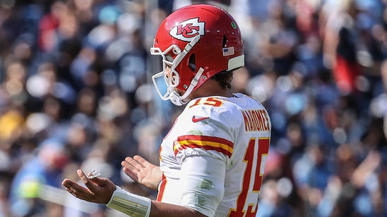 Patrick Mahomes struggles, exits early as Kansas City Chiefs flounder vs. Titans