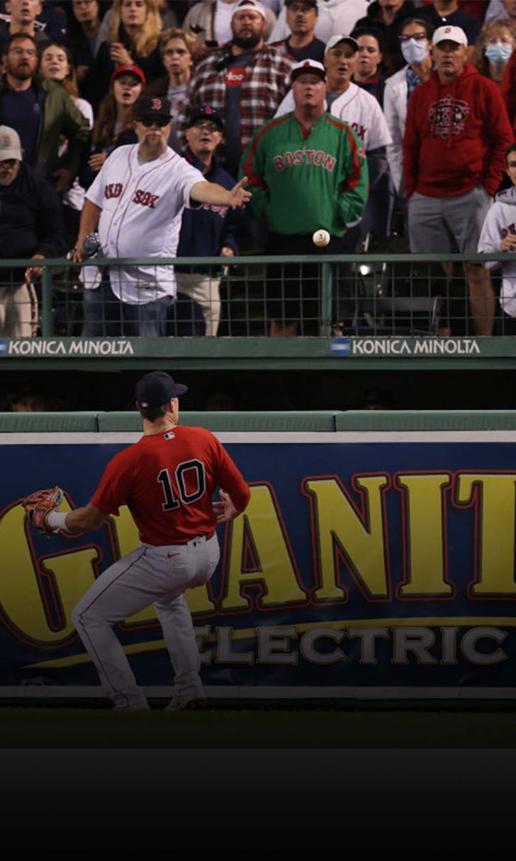 Red Sox top Rays in Game 3 on bizarre call that is, believe it or not, in the rulebook