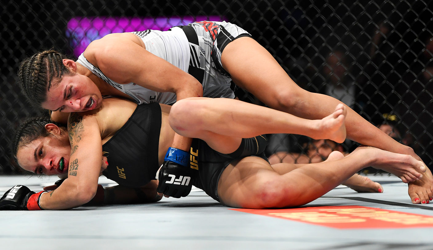 UFC 269 results: Julianna Peña stuns Amanda Nunes, Oliveira defeats Poirier  | FOX Sports