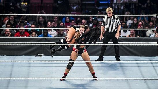 WWE SmackDown recap, review: Rousey brings the heat in singles return