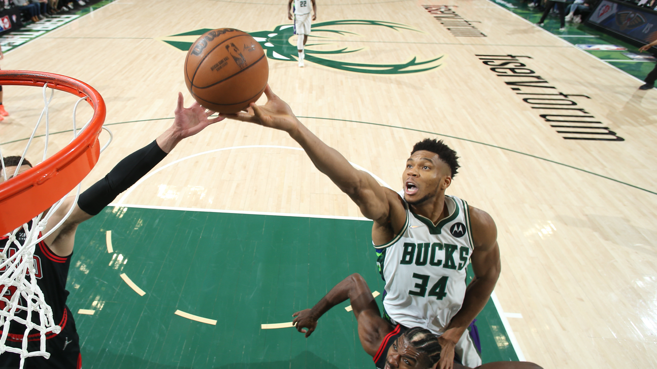 Bucks bounce back against Bulls after blowing 16-point lead