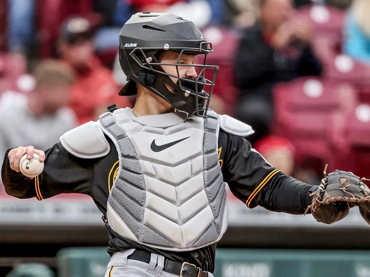 Pirates forced to use emergency catcher — it did not go well