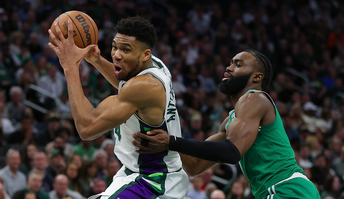 Knicks edge Cavs; Celtics, 76ers roll to open NBA playoffs