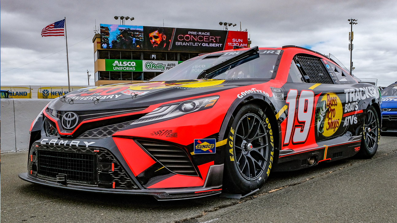 Martin Truex Jr. announces return to Joe Gibbs Racing in 2023