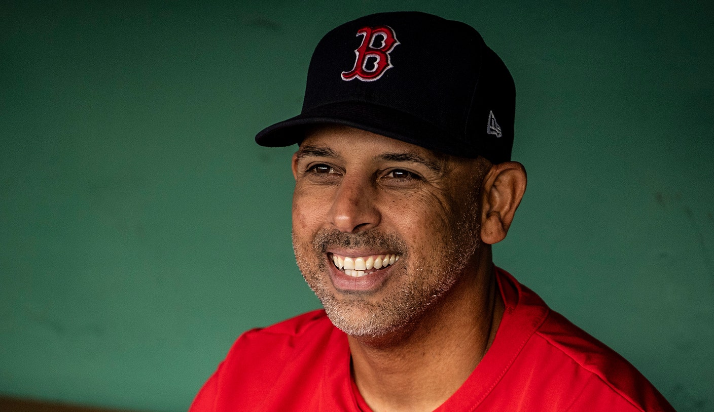 Red Sox finding success after manager Cora shaves beard
