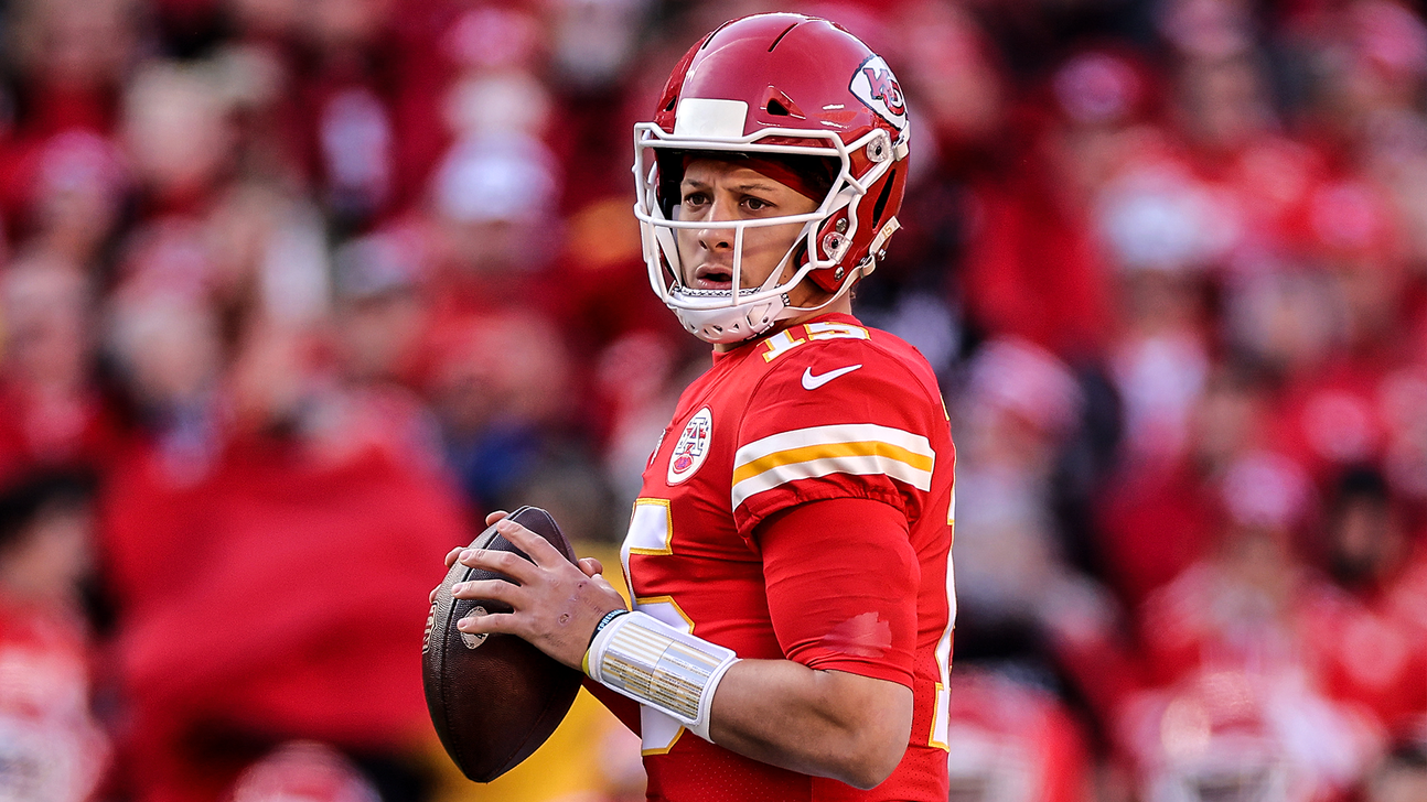 Chiefs' Patrick Mahomes more concerned with Super Bowls than salary