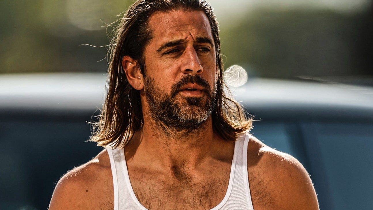 Aaron Rodgers goes 'Con Air' at Packers training camp