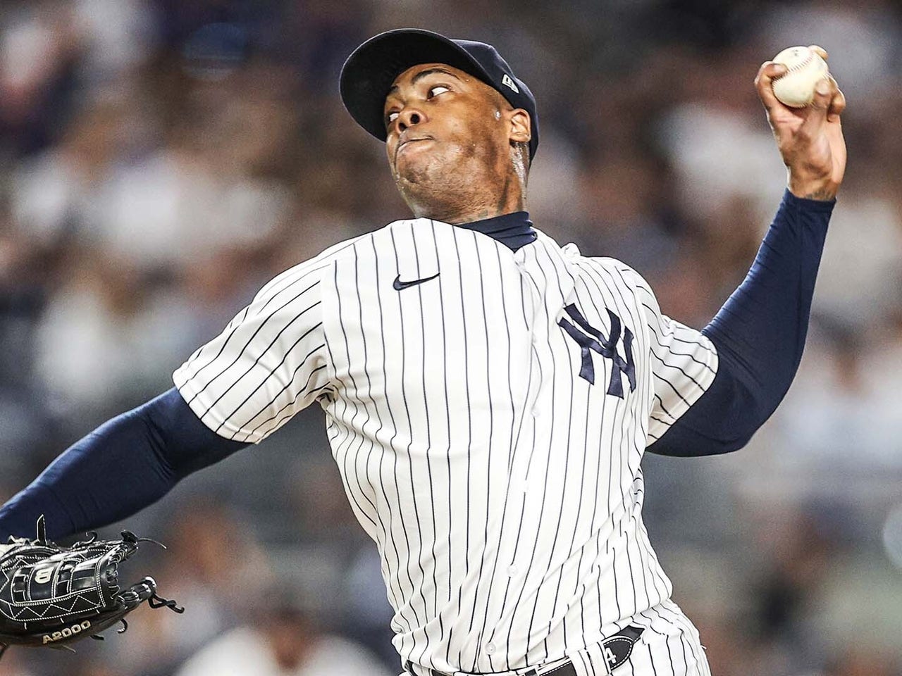 Yankees reliever Chapman on IL with infection from tattoo