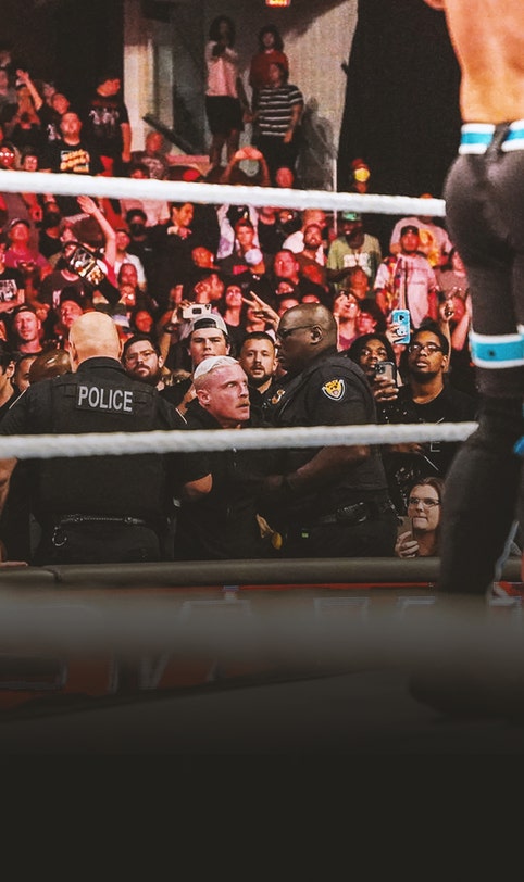 WWE Raw: Dexter Lumis arrives on Raw in unique fashion