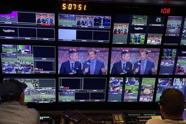 Fox Sports NFL studio includes latest in LED from ROE Visual
