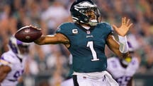 NEXT Trending Image: Jalen Hurts makes his case as QB of the future in Eagles’ rout of Vikings