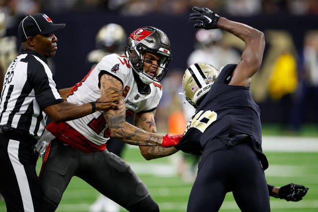 Watch: Saints' Lattimore, Bucs' Evans ejected after Brady sparks scuffle