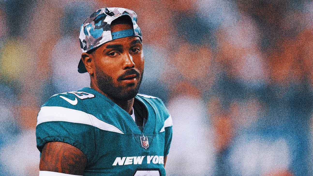 Jets WR Elijah Moore asks for trade amid diminishing role