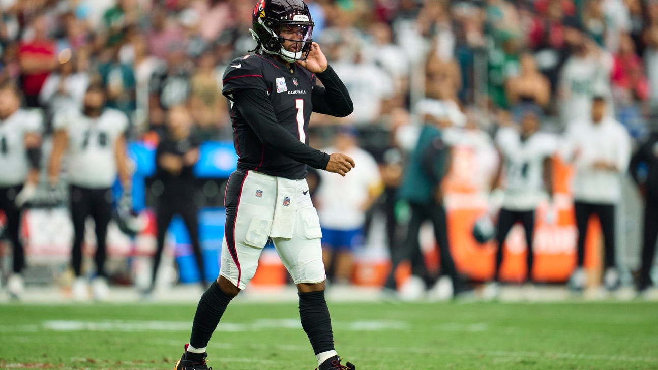 Cardinals show grit, but can’t finish against unbeaten Eagles