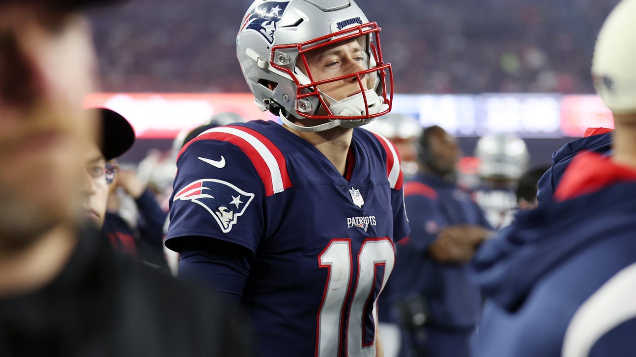 Patriots QB controversy takes bizarre turn in loss to Bears