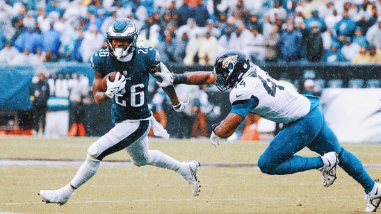 Miles Sanders, Eagles run over Jaguars playing smash-mouth football