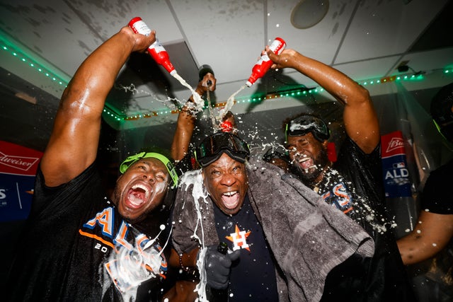 Astros Manager Dusty Baker Earns Elusive World Series Ring - SI Kids:  Sports News for Kids, Kids Games and More