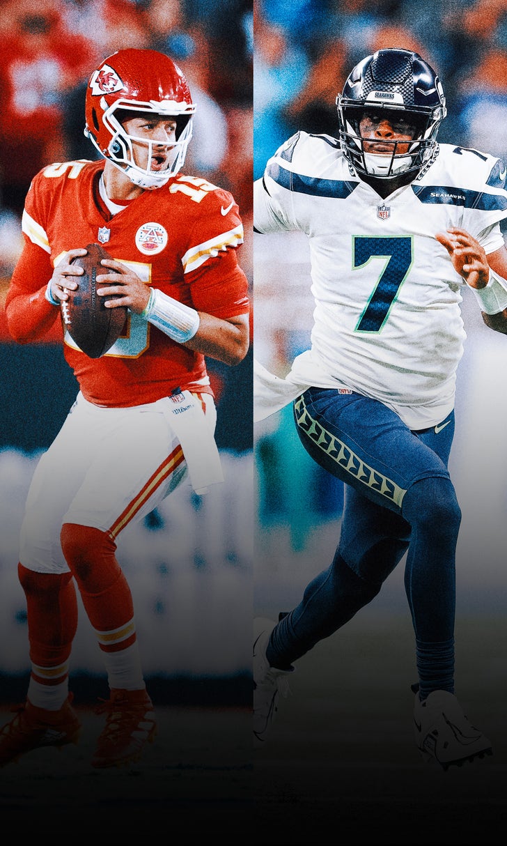 Patrick Mahomes, Geno Smith highlight NFL Players of the Week