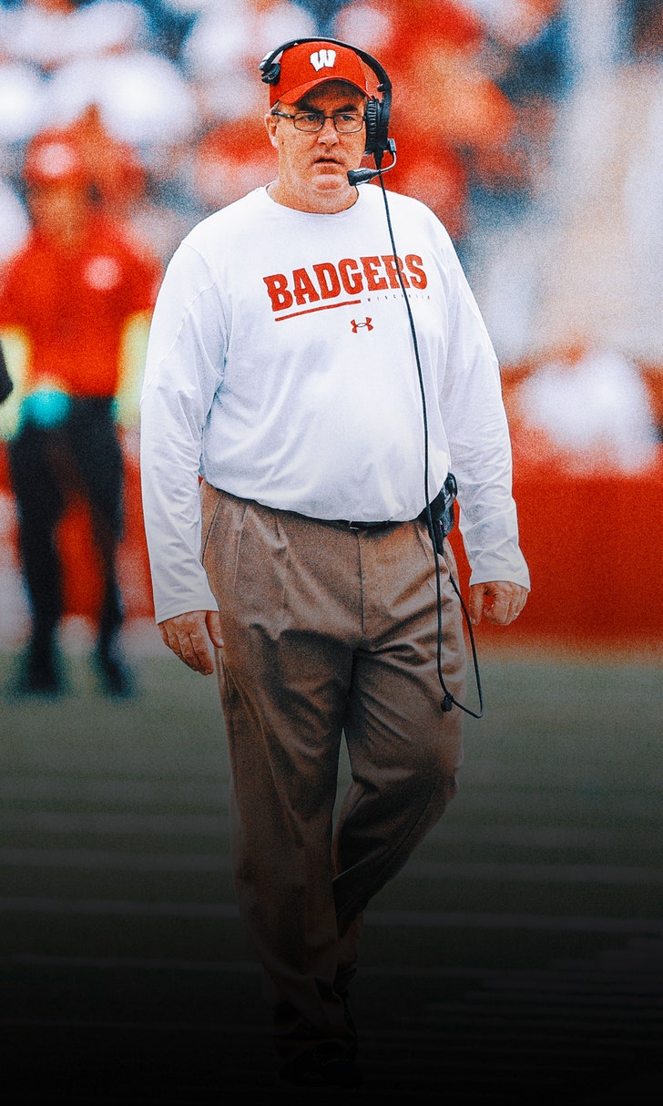 Wisconsin fires head coach Paul Chryst