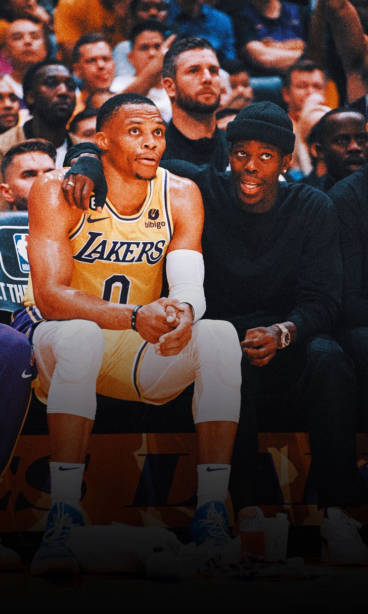 Lakers, Clippers show they're worlds apart in first meeting of season