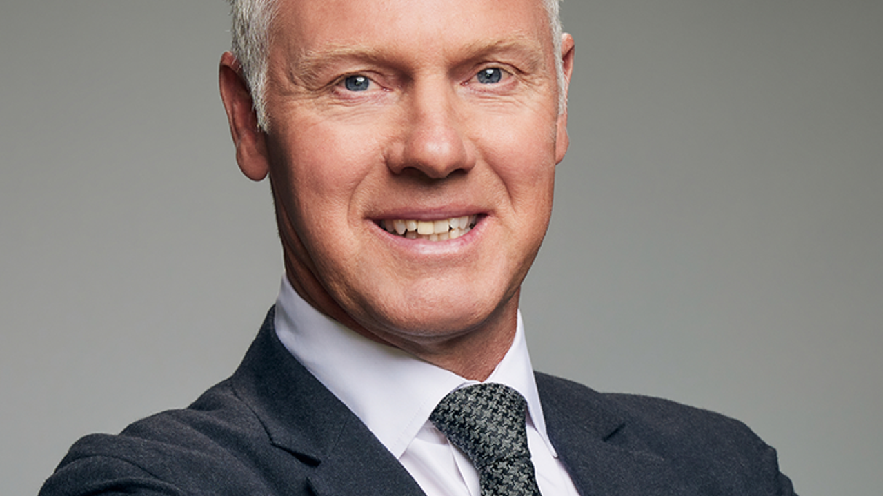 Warren Barton