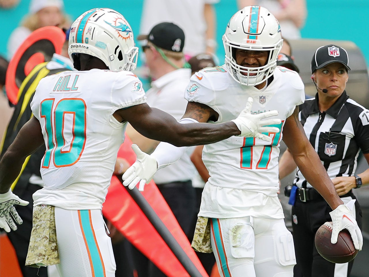 Dolphins' Jaylen Waddle isn't getting enough credit for Tyreek Hill's  success